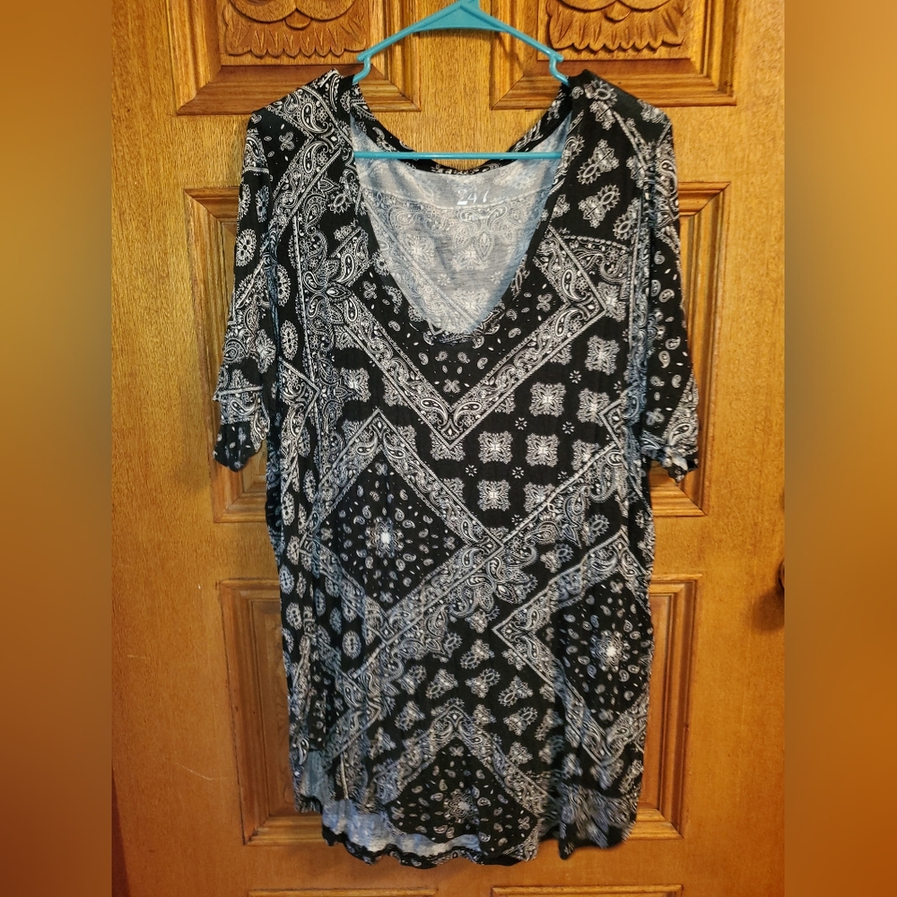 Maurices top. Size 2x